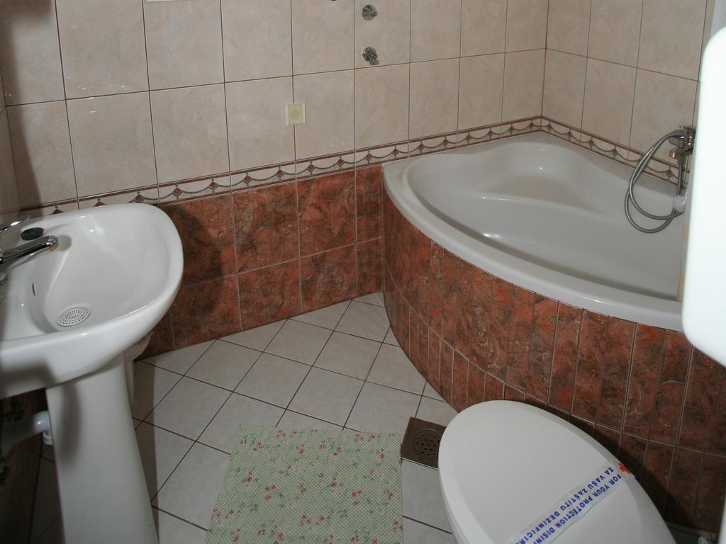 Apartments Vrata Baranje Bilje Δωμάτιο φωτογραφία