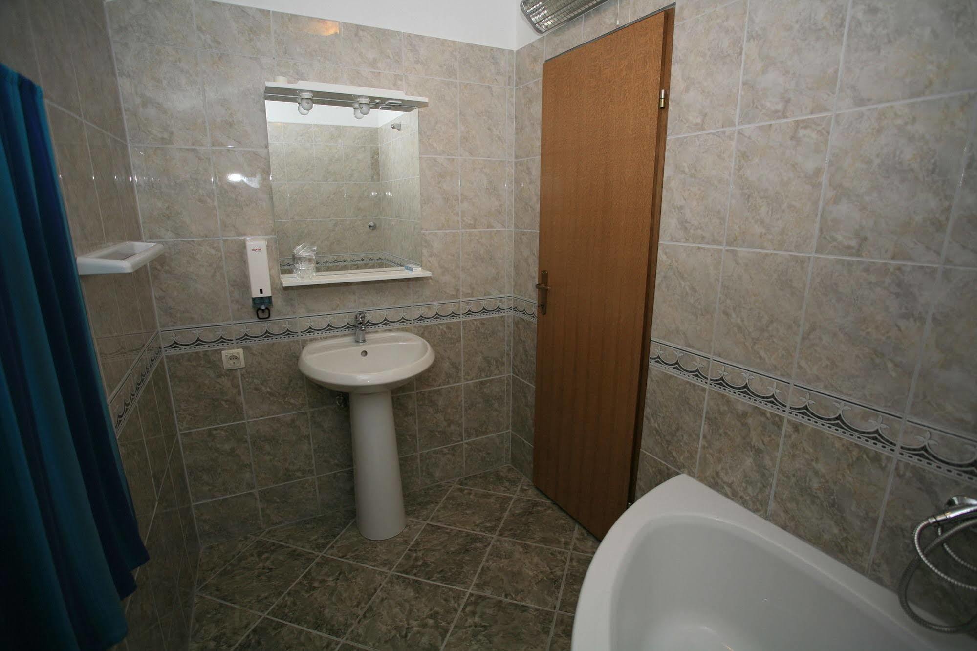 Apartments Vrata Baranje Bilje Εξωτερικό φωτογραφία